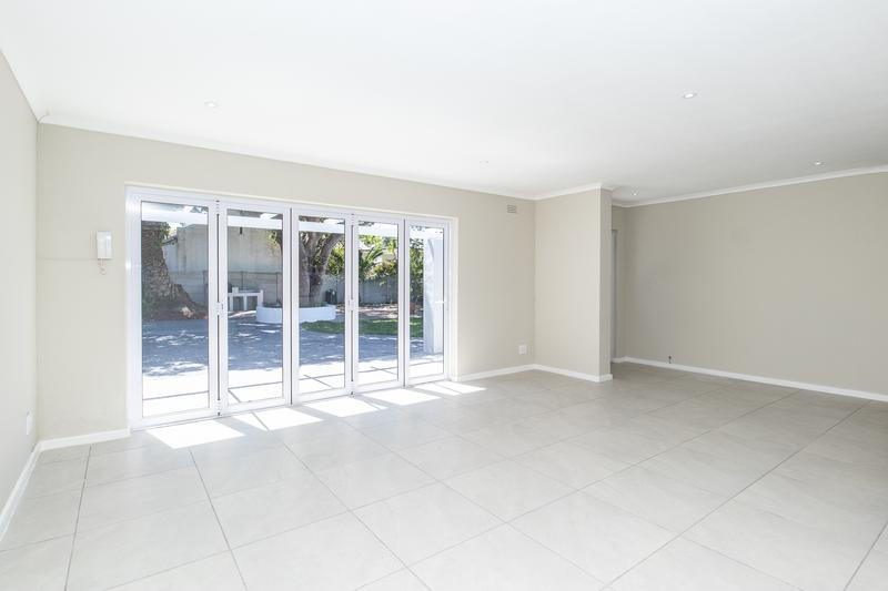 4 Bedroom Property for Sale in Tokai Western Cape